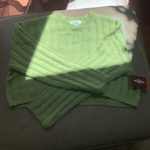 Light Green Ribbed Women's cropped Sweater